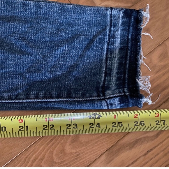 LEVI'S 711 Skinny Jeans Size 26, Length 26" Medium Wash - Picture 5 of 5